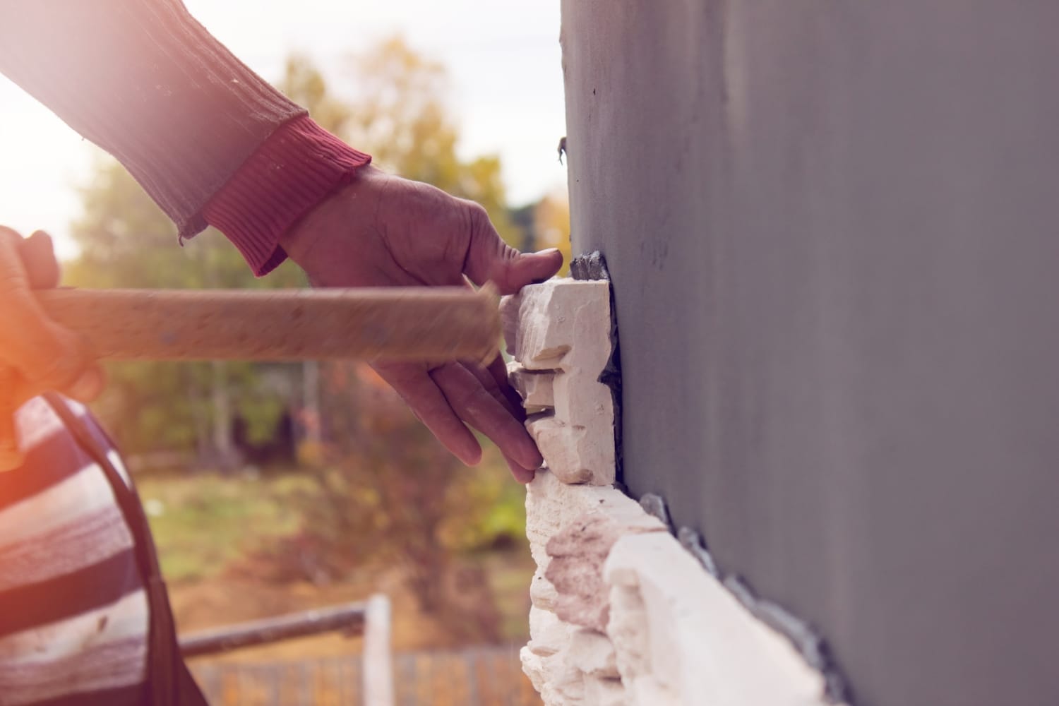 Aplicación de revestimiento para paredes